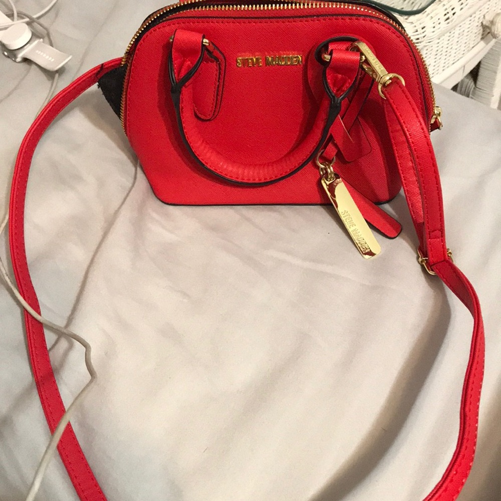 Steve Madden red crossbody